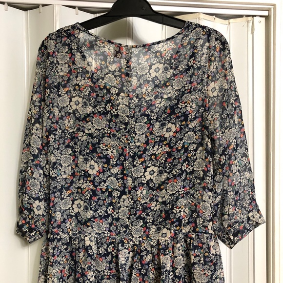 NWOT Cute Mid Waist Floral Detail Dress - Picture 7 of 9